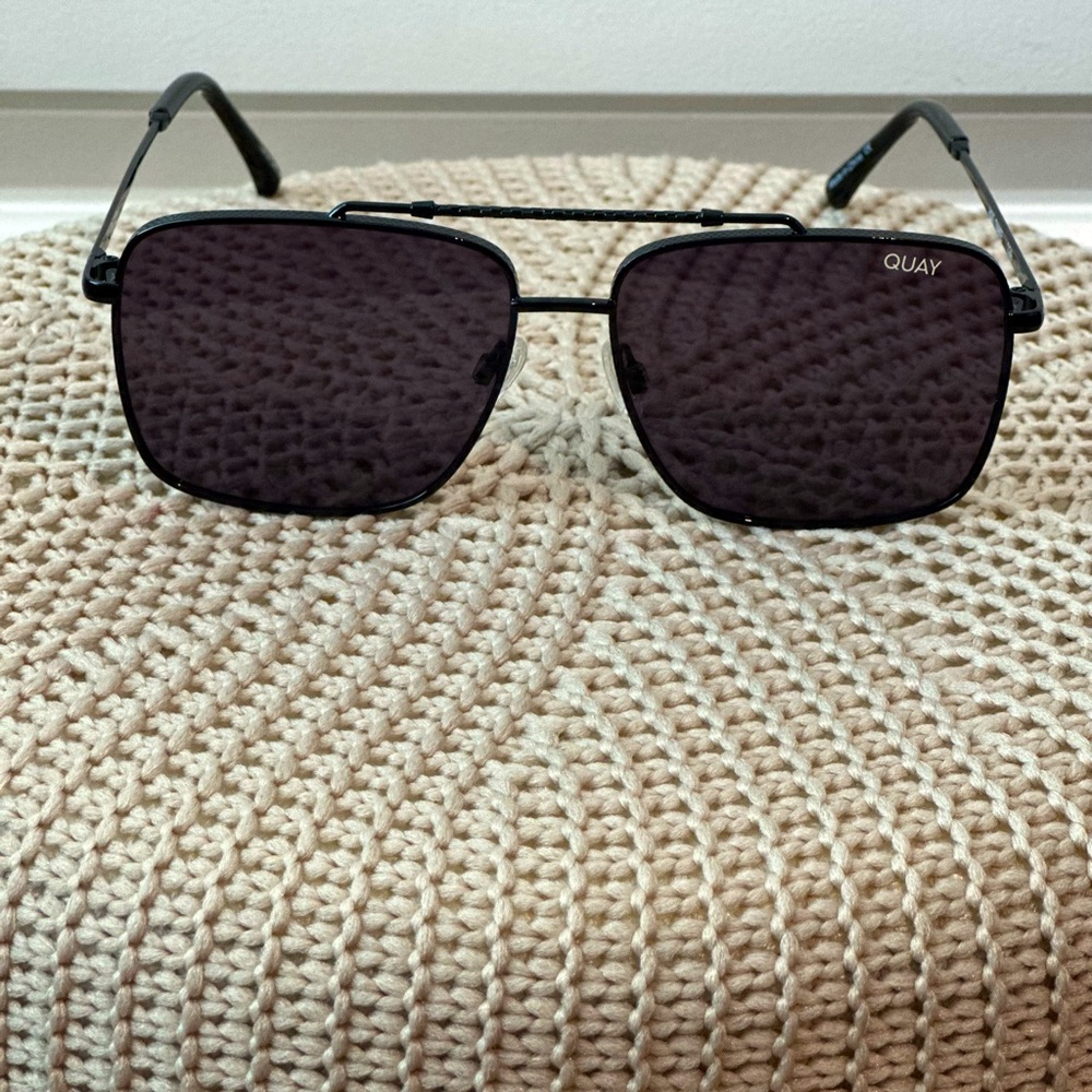 Quay Hot Take Sunglasses🤎